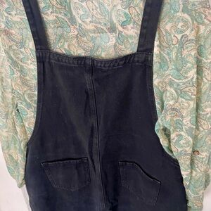 Women’s XL  Paisley Sheer peasant top and buttoned up overall denim black dress